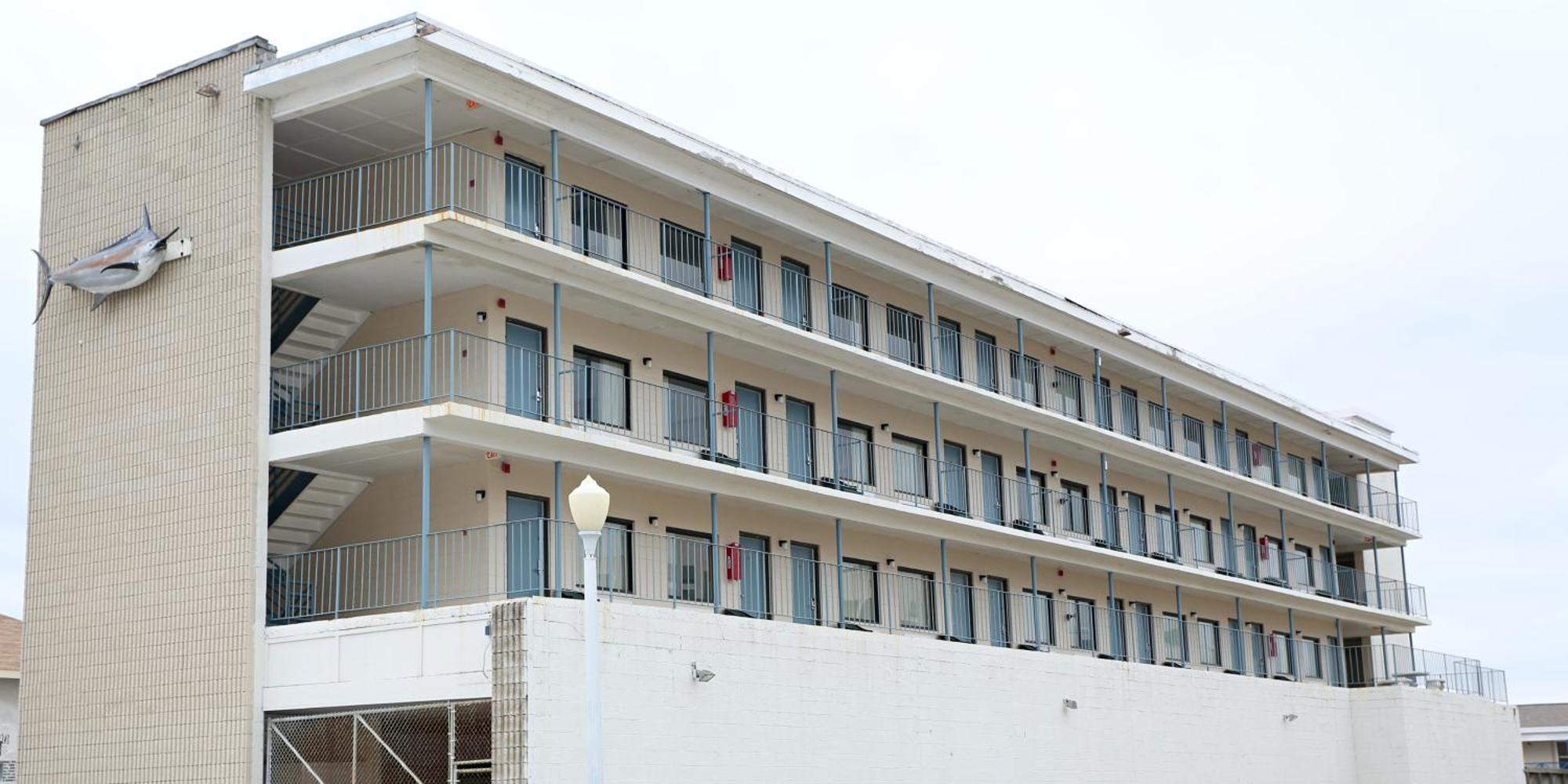 Blue Marlin Motel Вирджиния Бийч Екстериор снимка